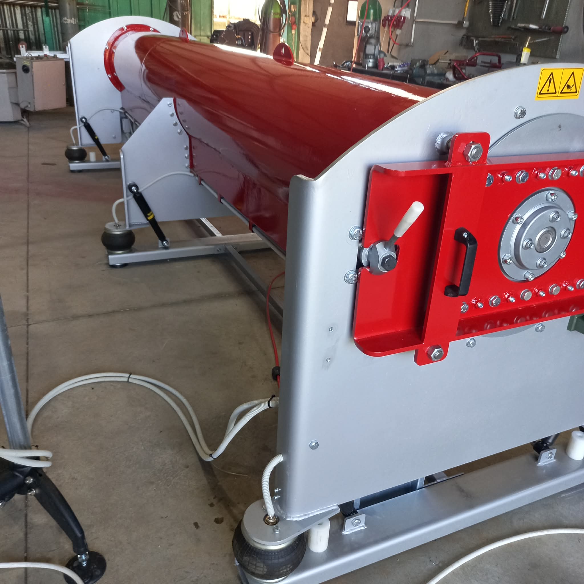 Μηχάνημα χαλιών Στυπτικό Χαλιών - Αφοί Κατσάμπα